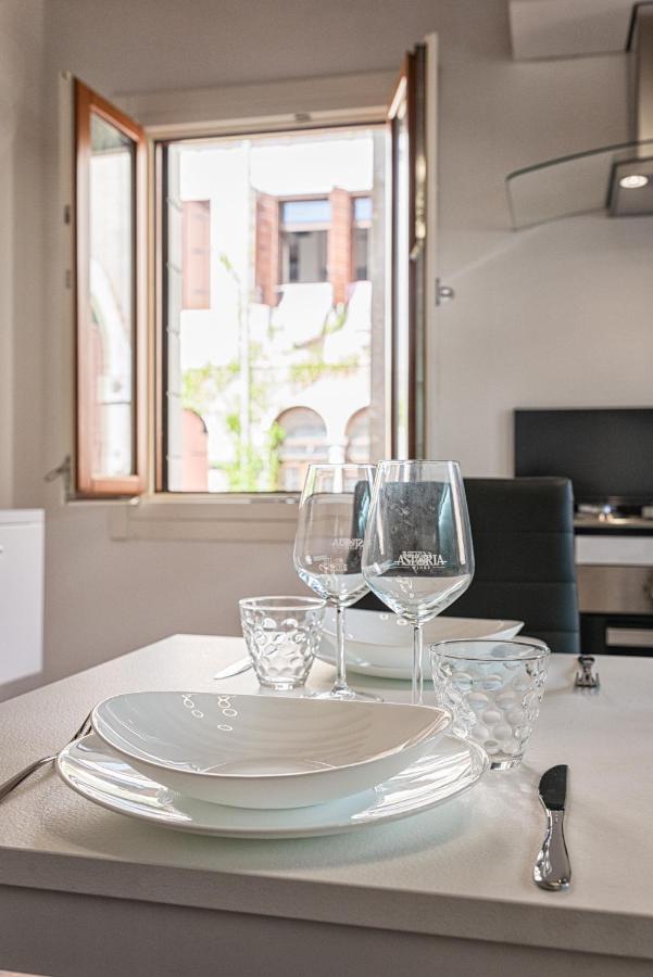 Appartement Casanova Fenice - Canal View Venetië